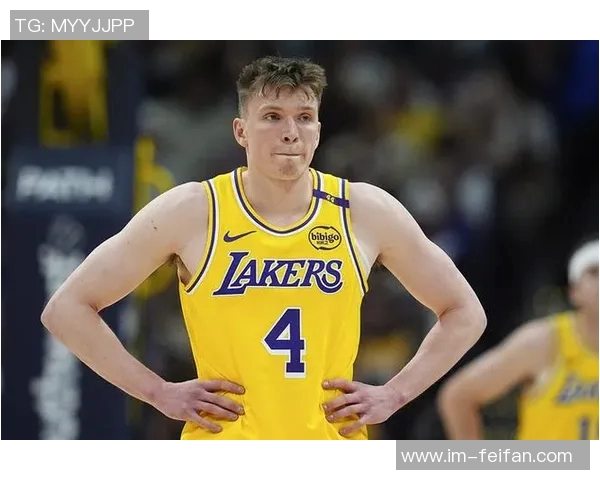 雷迪克双向合同后卫表现不佳湖人急需佩总再创奇迹逆转局势