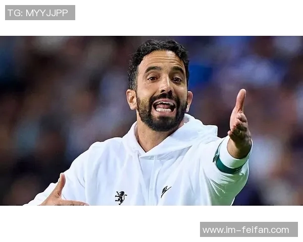 曼联夏季或将迎新帅选择有限需谨慎决策