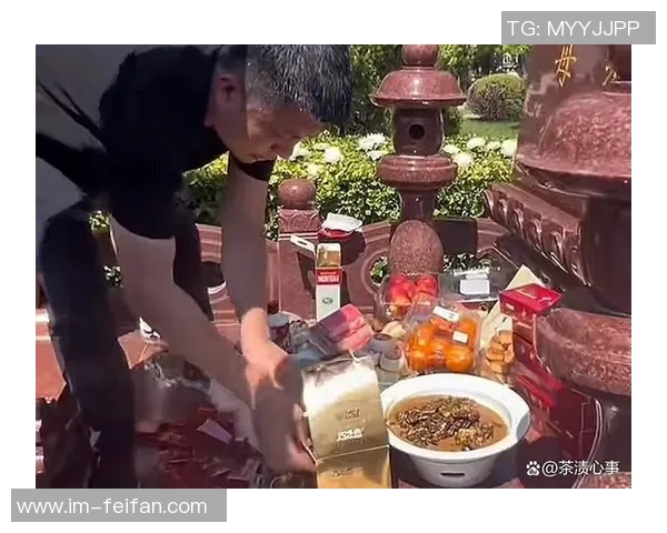 华子在比赛中表现不佳仅得15分并失误5次引发媒体关注究竟发生了什么心事